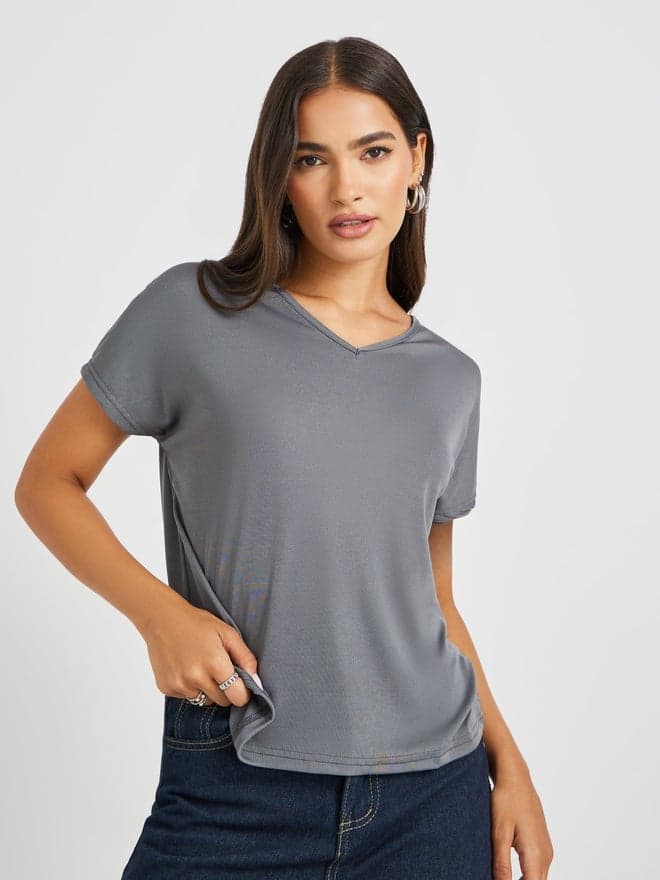 Grey Solid V-Neck Regular Fit T-Shirt - Image 1
