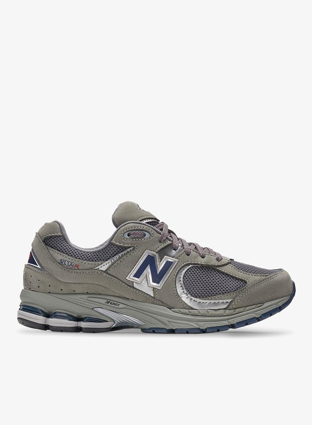 New Balance 2002R Men’s Grey Lifestyle Sneakers - Image 1