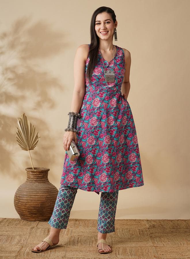 Globus Floral V-Neck Sleeveless Cotton Kurta Set Blue - Image 1