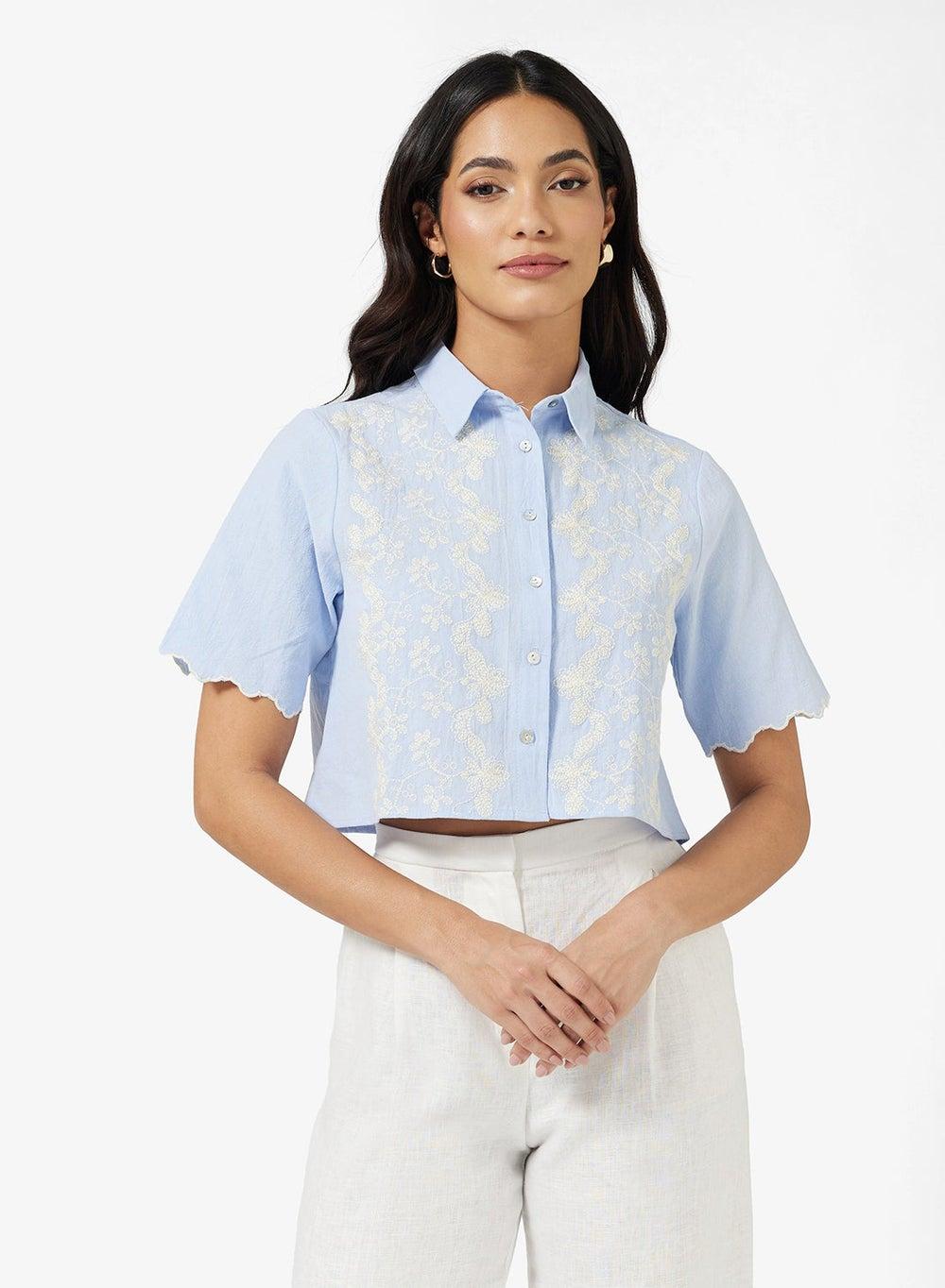 Vt4791 Blue Embroidered Cropped Shirt - Image 1