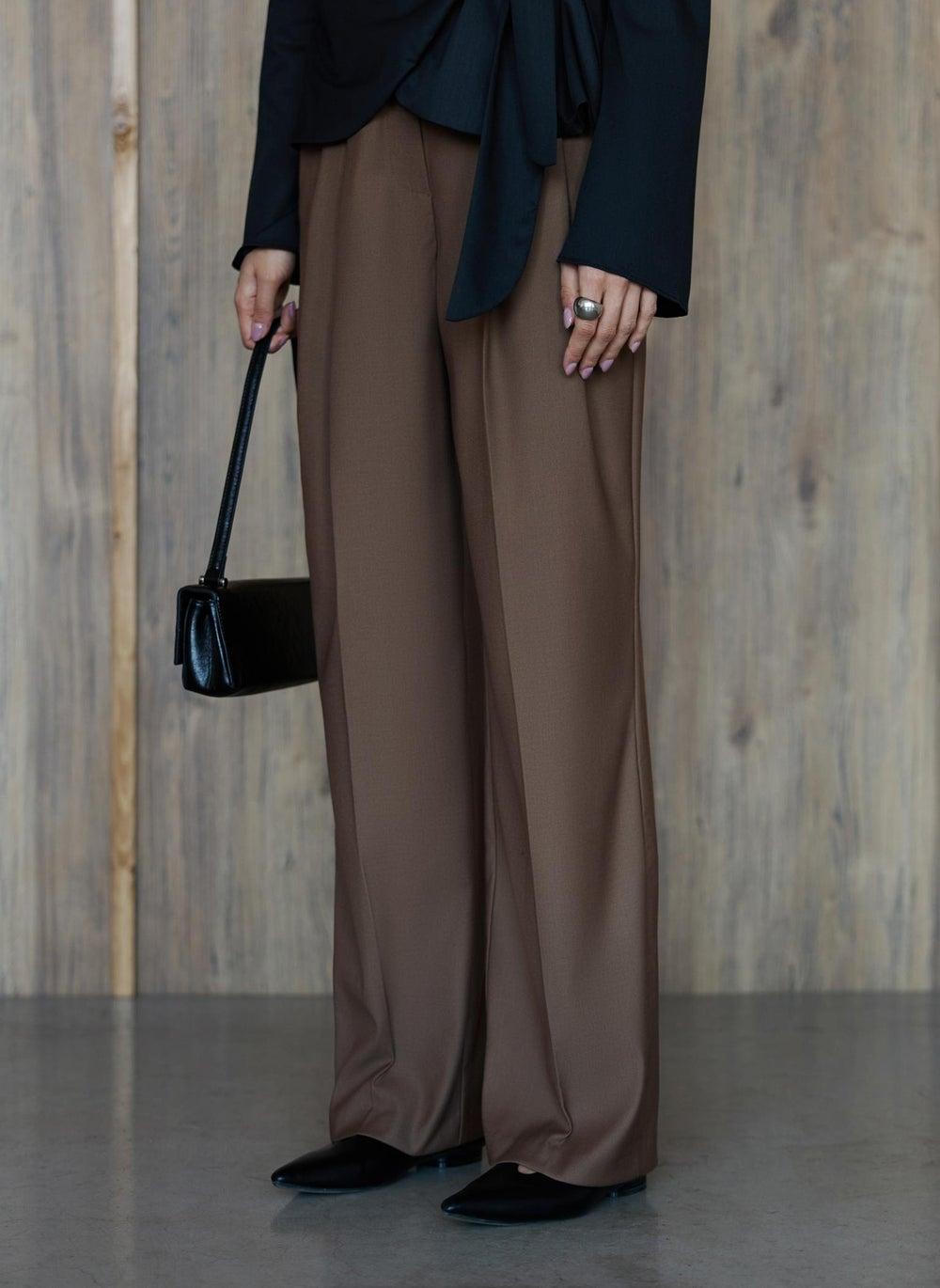 Brown Wide-Leg Pleated Trousers with Elastic Waist - Image 1