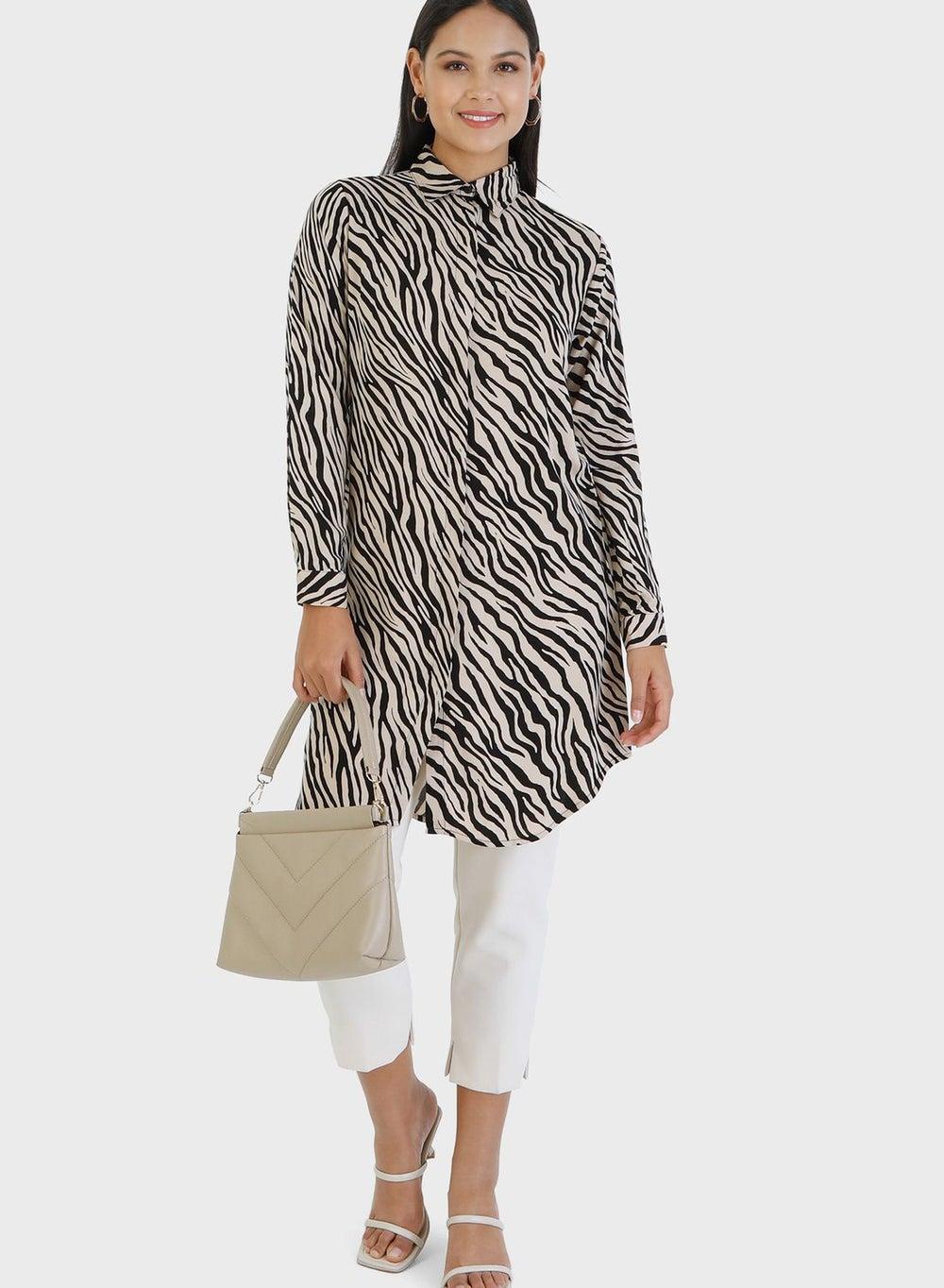 Printed Crew Neck Tunic 8061749 in Black Beige - Image 1