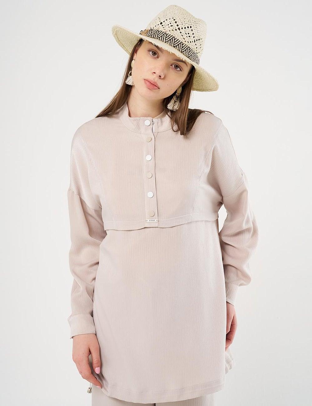 Stone High-Neck Snap Sweatshirt with Elastic Details - Image 1