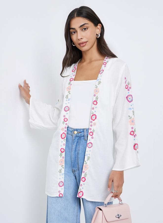Styli Off White Embroidered Kimono Regular Fit - Image 1