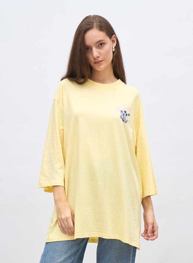 Styli Plus Oversized Graphic T-Shirt with Exaggerated Sleeves - Image 1
