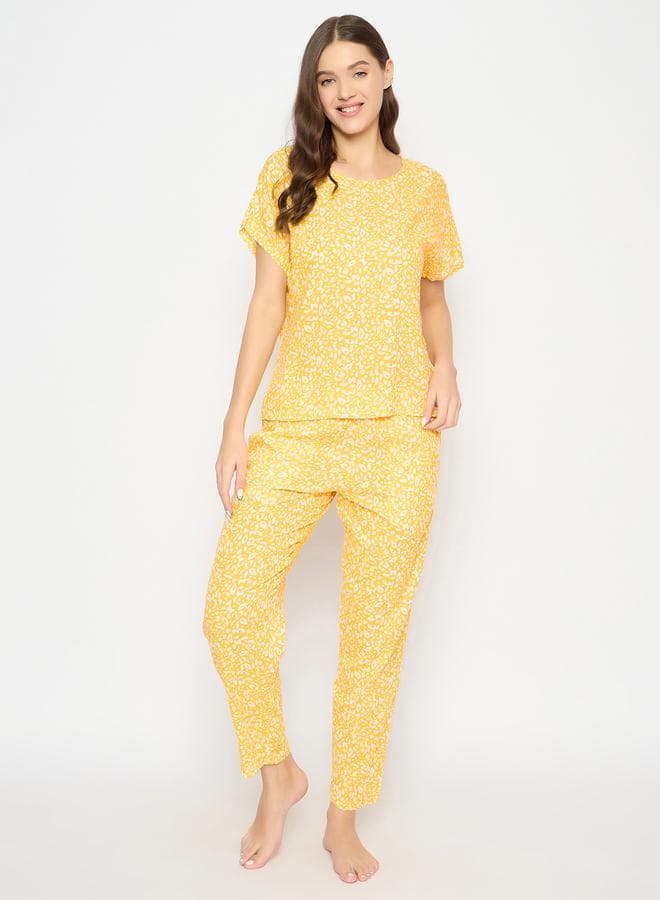 Clovia Yellow Printed Round Neck Pyjama Set 7012259637 - Image 1