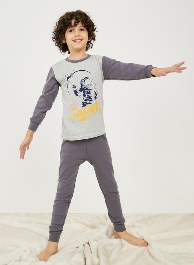 Styli Boys Graphic Print Pyjama Set 2110936014Grey - Image 1