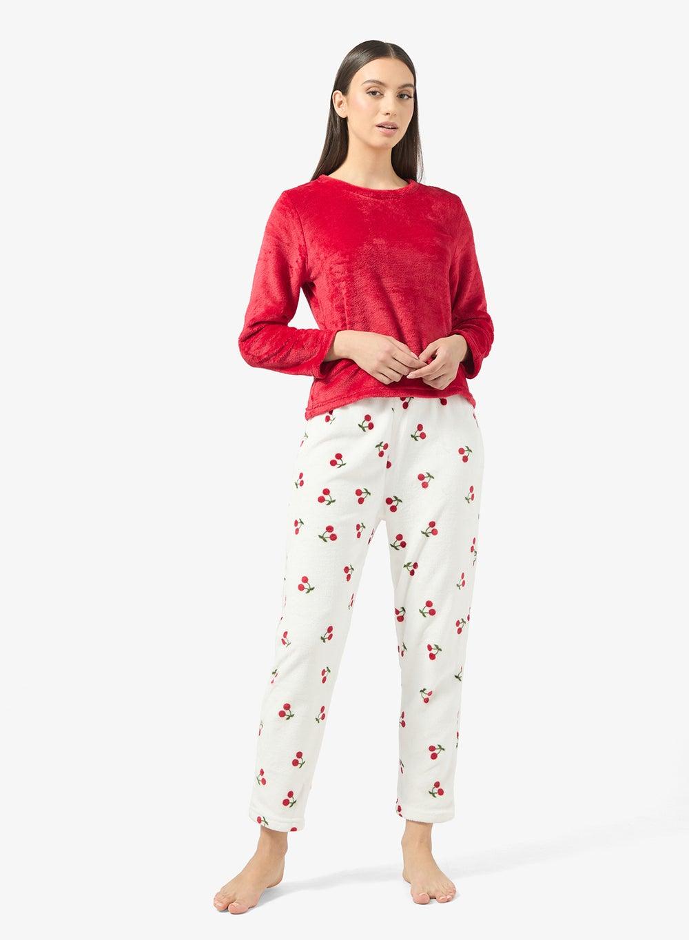 A25N525 Cozy Printed Fleece Pyjama Set - Image 1