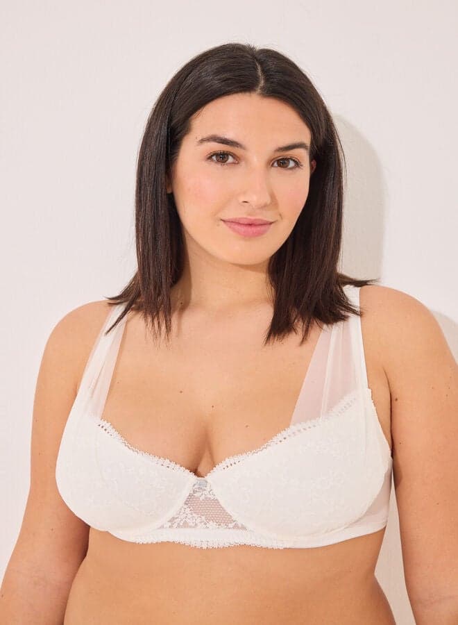 Beautiful Classic White Lace Bra 791974596 - Image 1