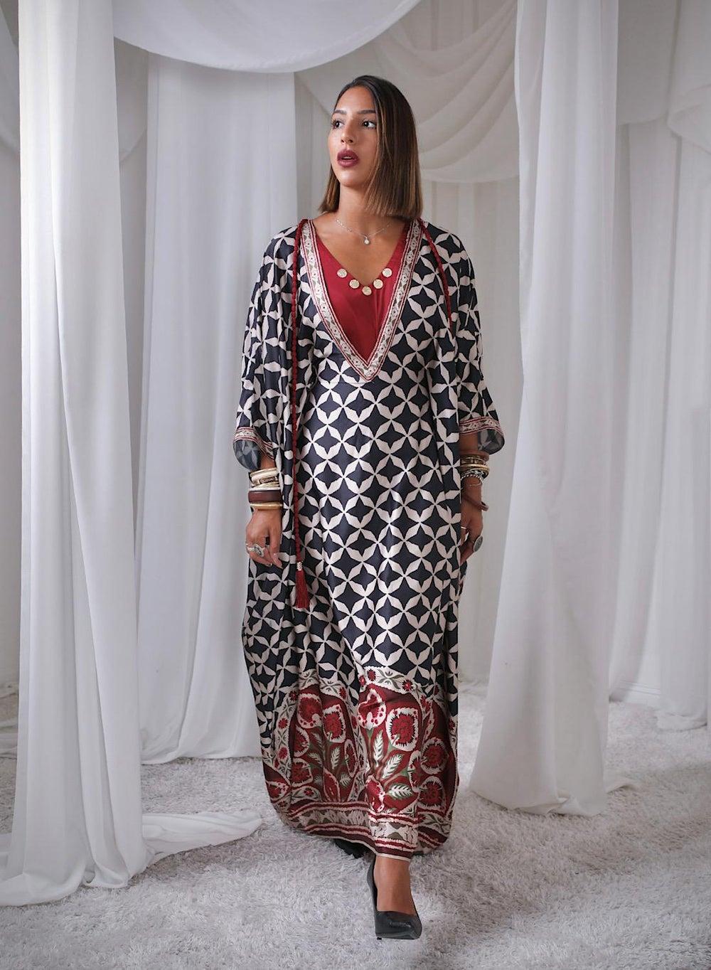 Printed V-Neck Kaftan Set with Inner Blouse - Image 1