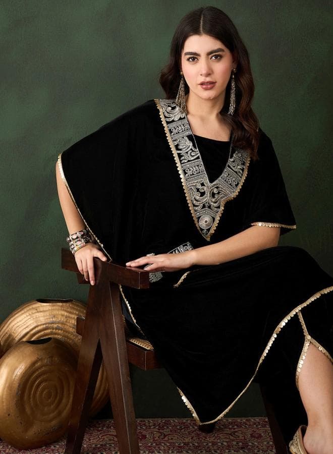 Black Velvet Embroidered Kurta Set Palazzo Straight Fit - Image 1