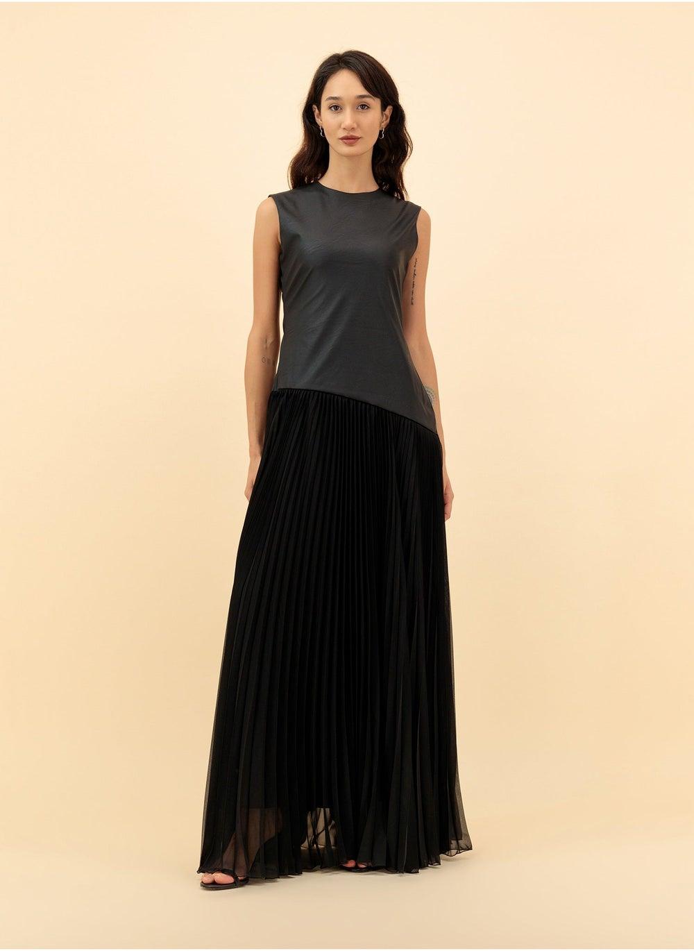 Black Sleeveless Pleated Maxi Dress - Image 1
