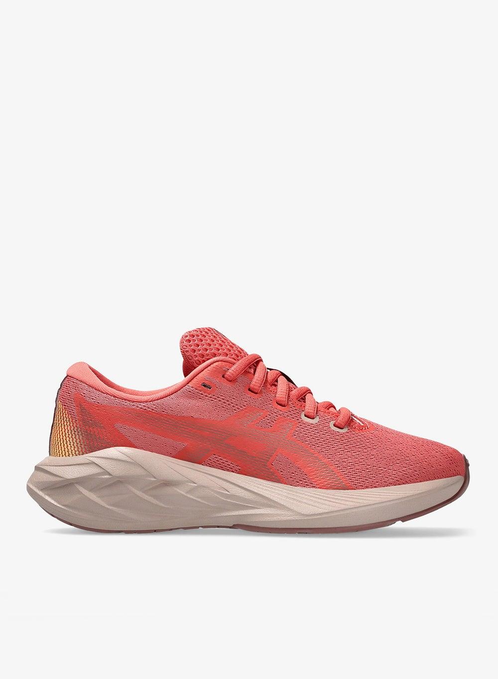 Kids' NOVABLAST 5 Running Shoes – Responsive Comfort - Image 1