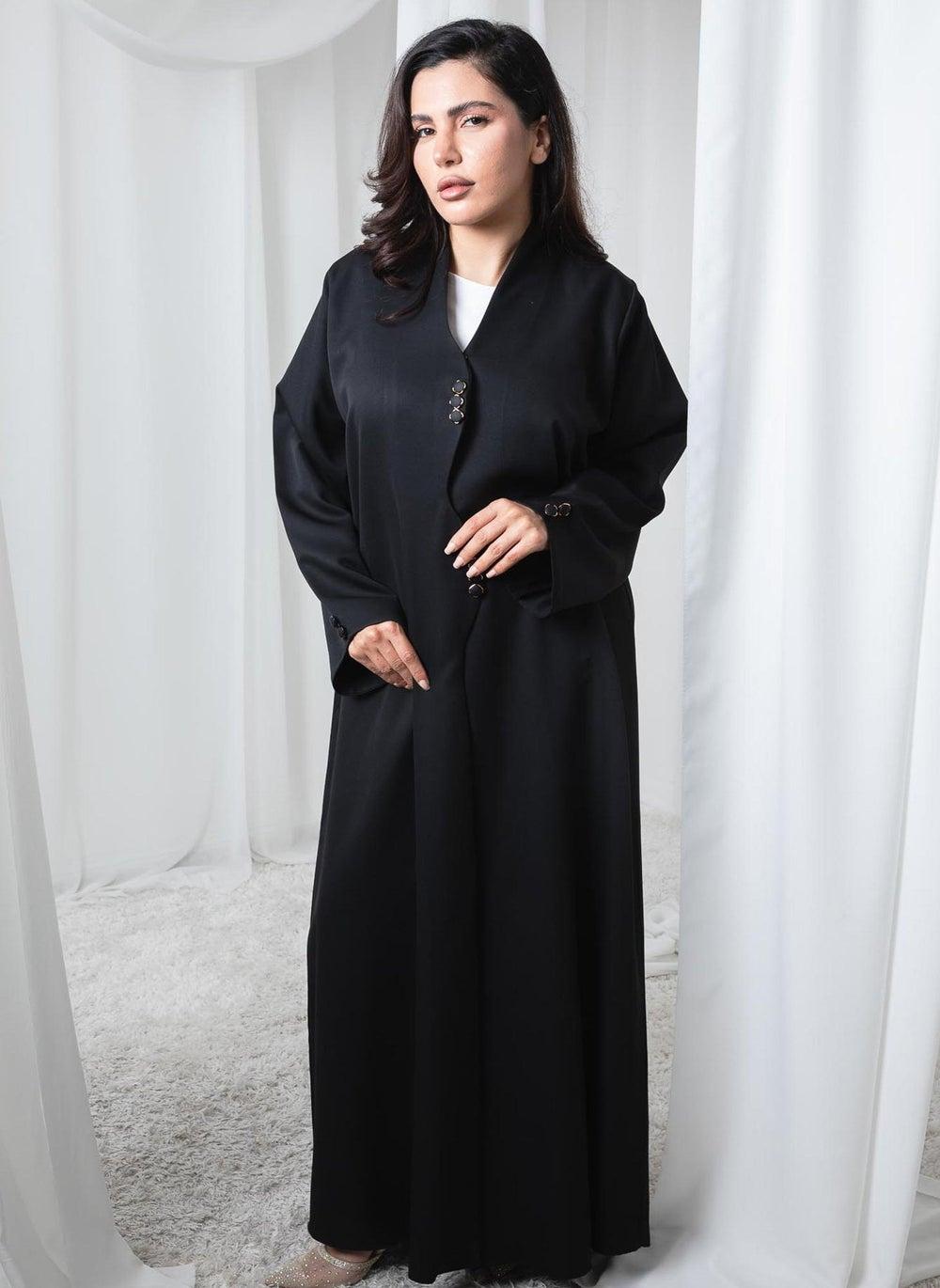 Chic Black Elegance Abaya for Timeless Style - Image 1
