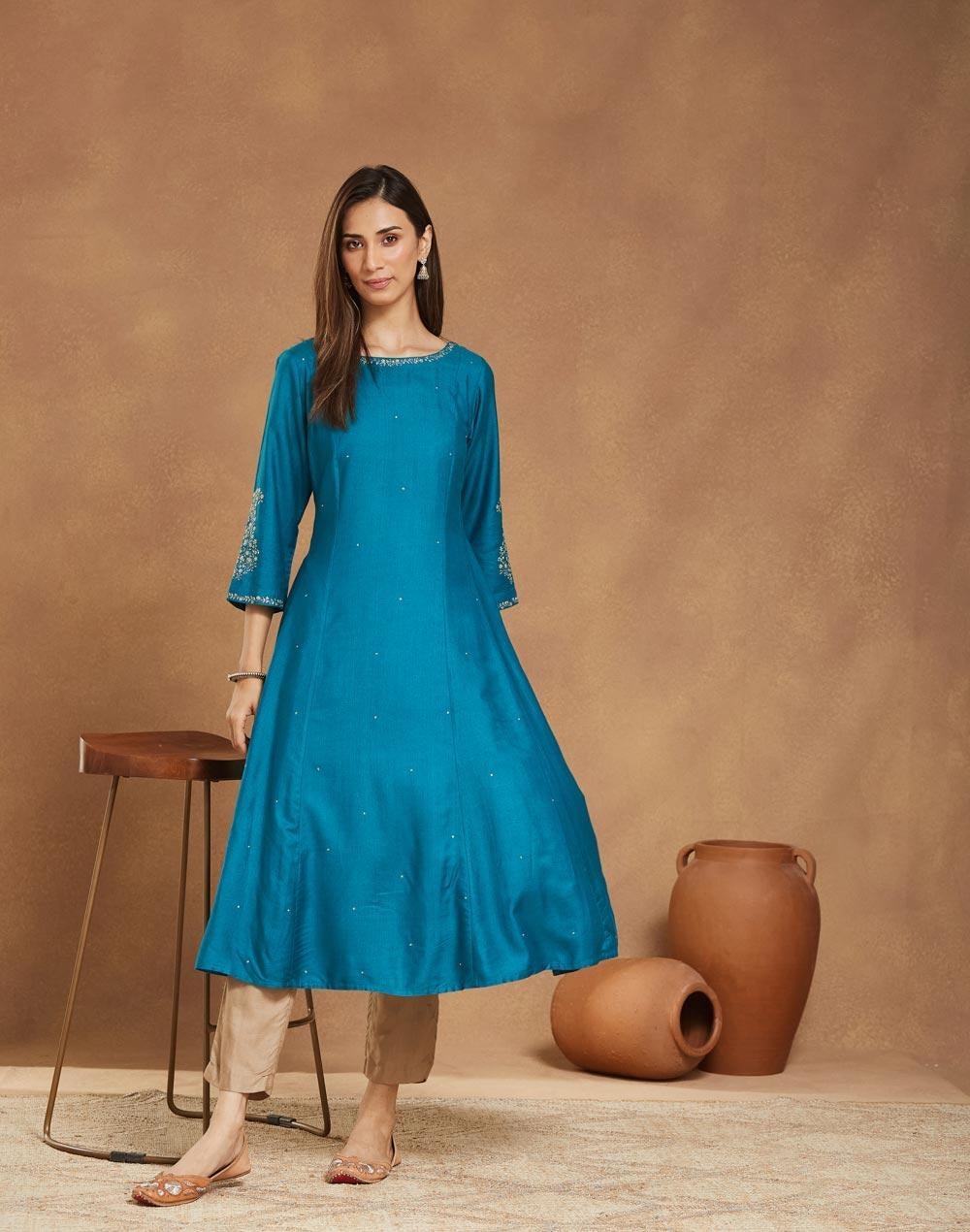 Teal Viscose Silk Embroidered Slim Fit Long Kurta - Image 1