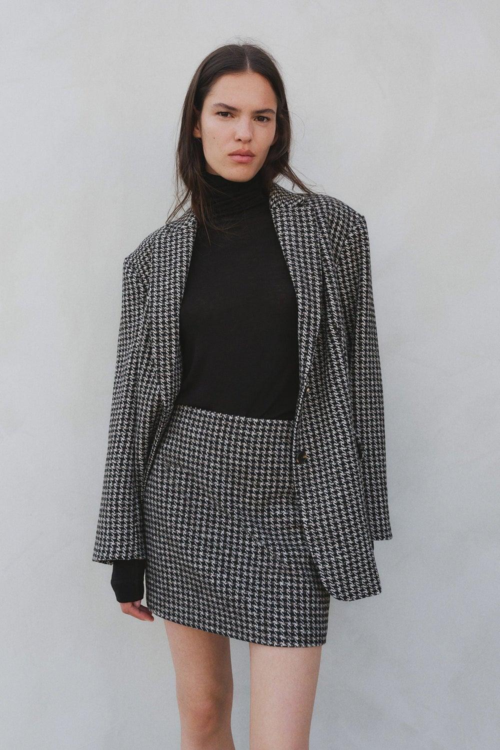 High-Waist A-Line Mini Skirt in Woven Fabric - Image 1