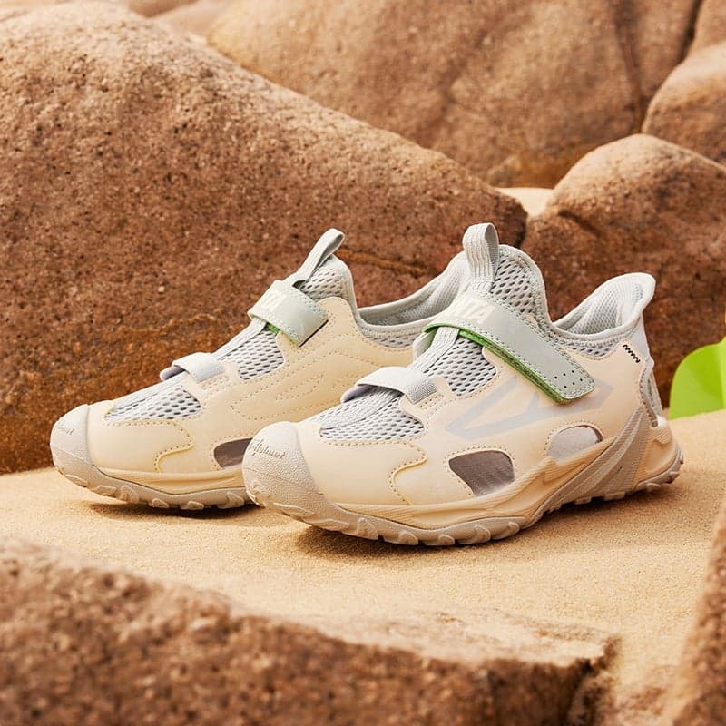 Boys Aqua Sandals Lightweight Quick-Dry Summer Shoes - Image 1