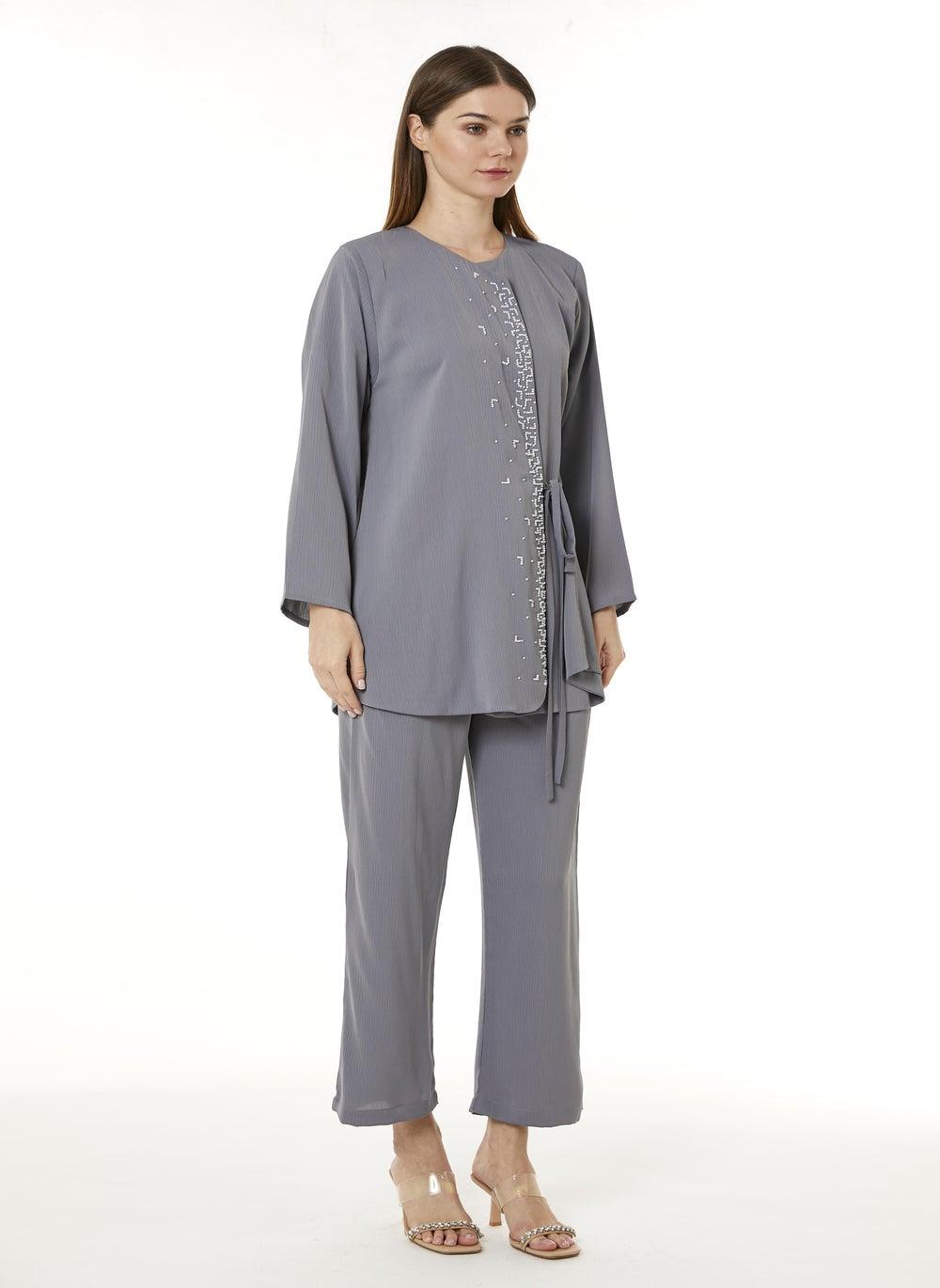 Grey Zoom Travel Set with Embellished Sleeves - Image 1