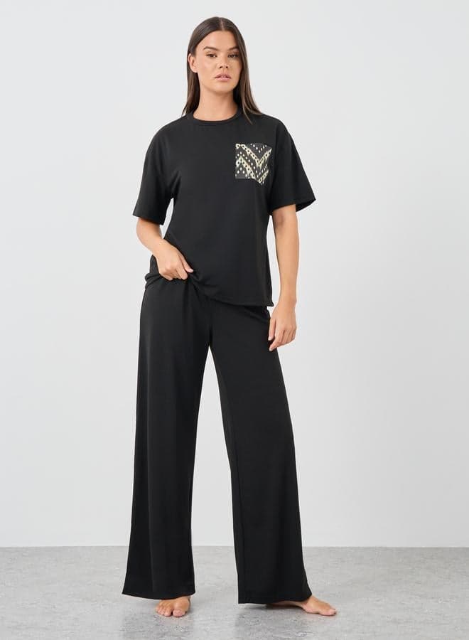 Printed Pocket Round Neck T-Shirt & Pyjama Set - Image 1