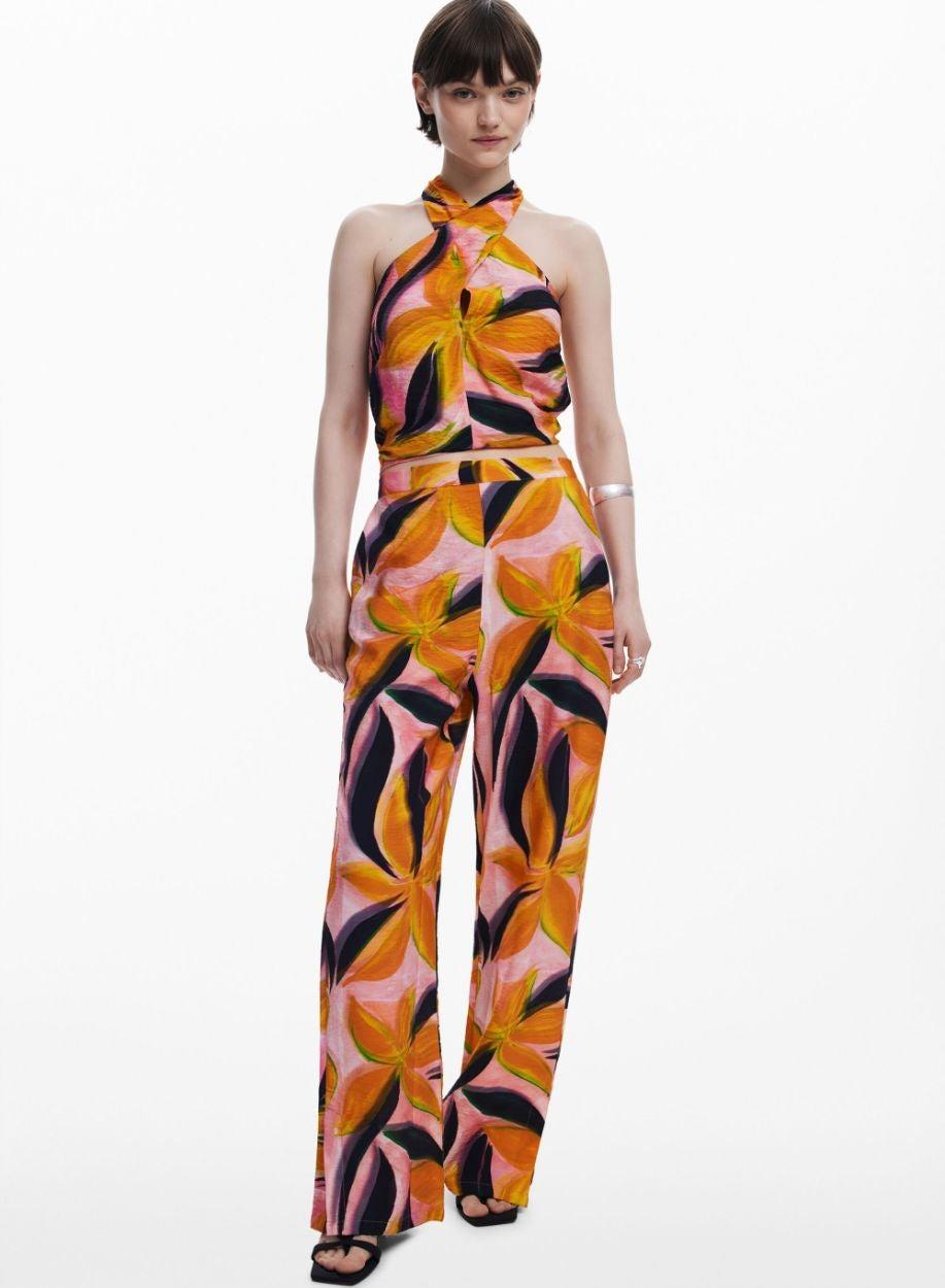 Elegant Floral Print Trousers for Effortless Style - Image 1