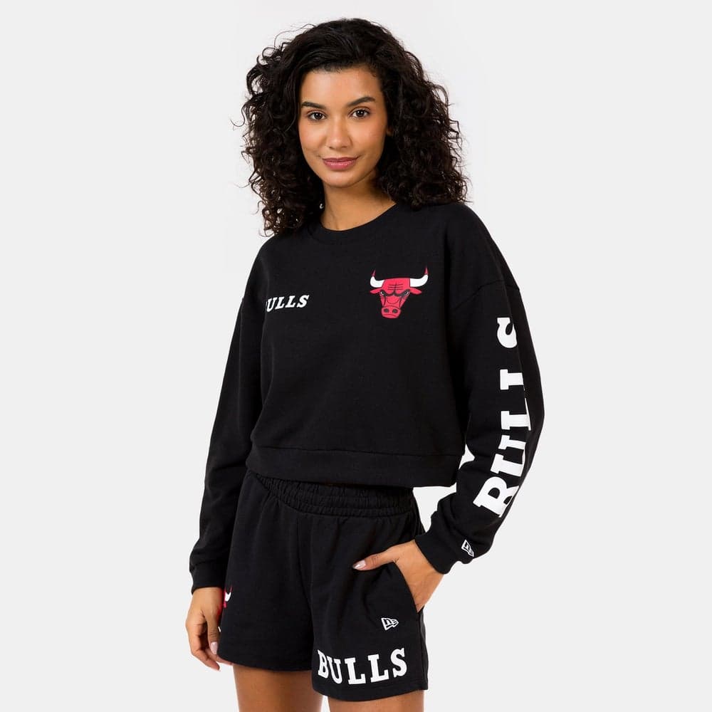Chicago Bulls Wordmark Cropped Sweatshirt Women's - Image 1