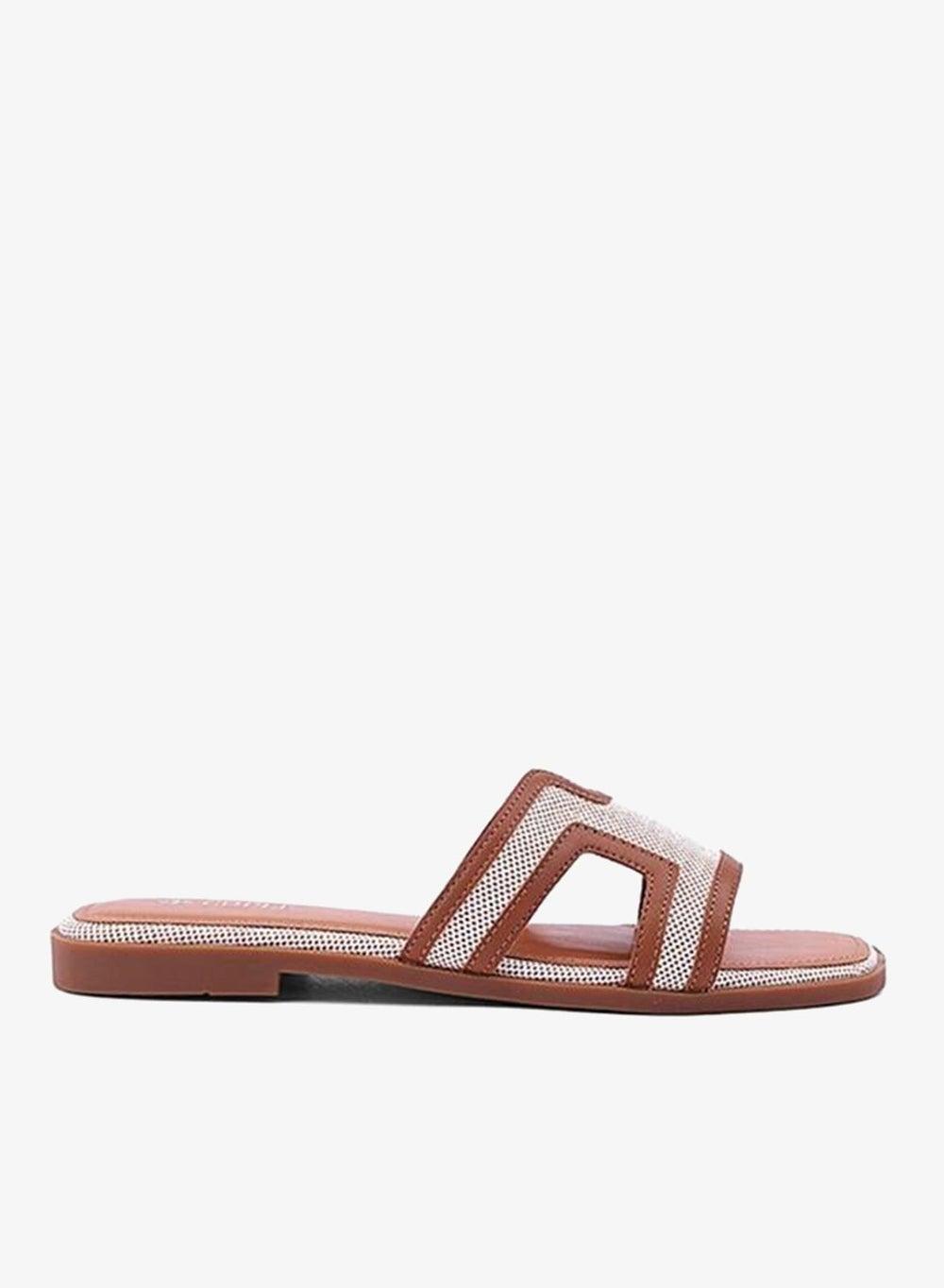 Relaxed Luxe Flat Slippers for Effortless Everyday Comfort - Image 1