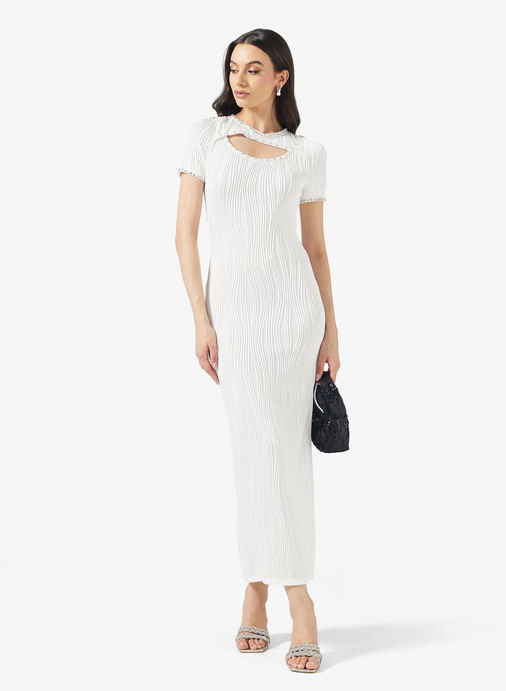 Elegant Shift Maxi Dress with Neck Cut-Out Detail - Image 1