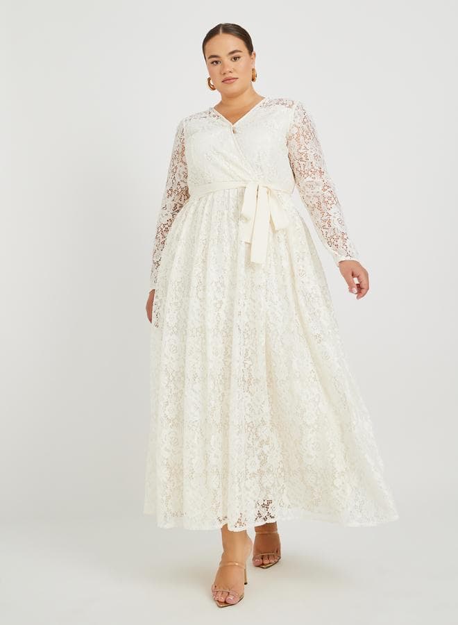 Plus Size Lace Sleeve A-Line Maxi Dress - Image 1
