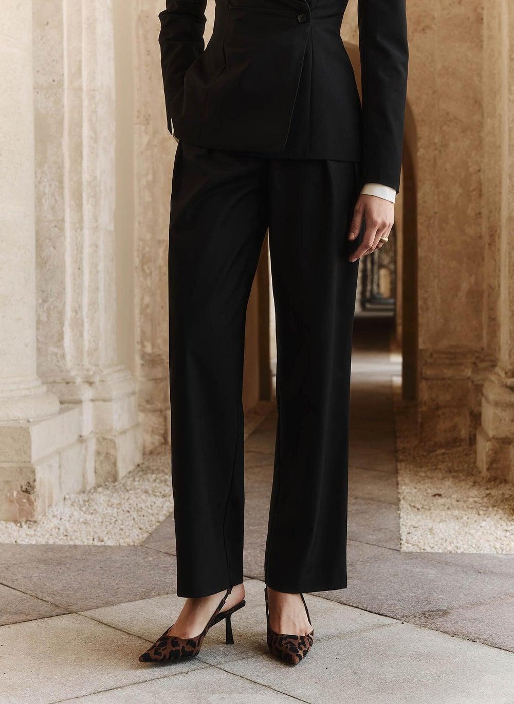 Tailored Monochrome Pleated Waist Loose Trousers - Image 1