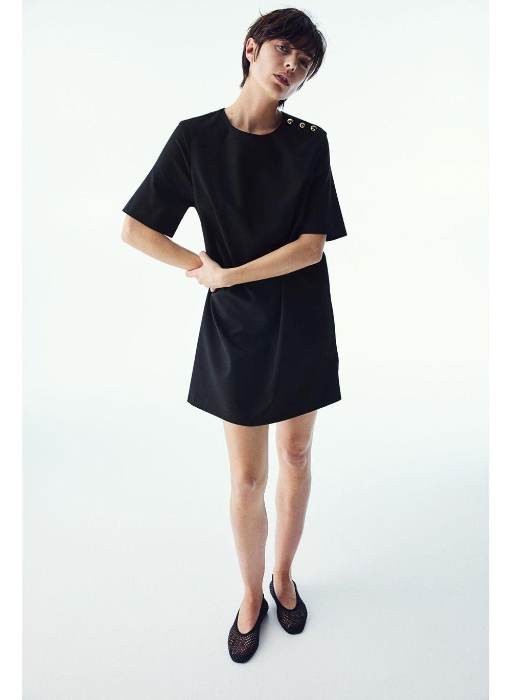 A-line Short Dress with Round Neckline - Image 1