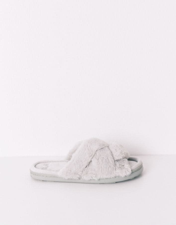 Green Fur Bedroom Slippers for Women - Image 1