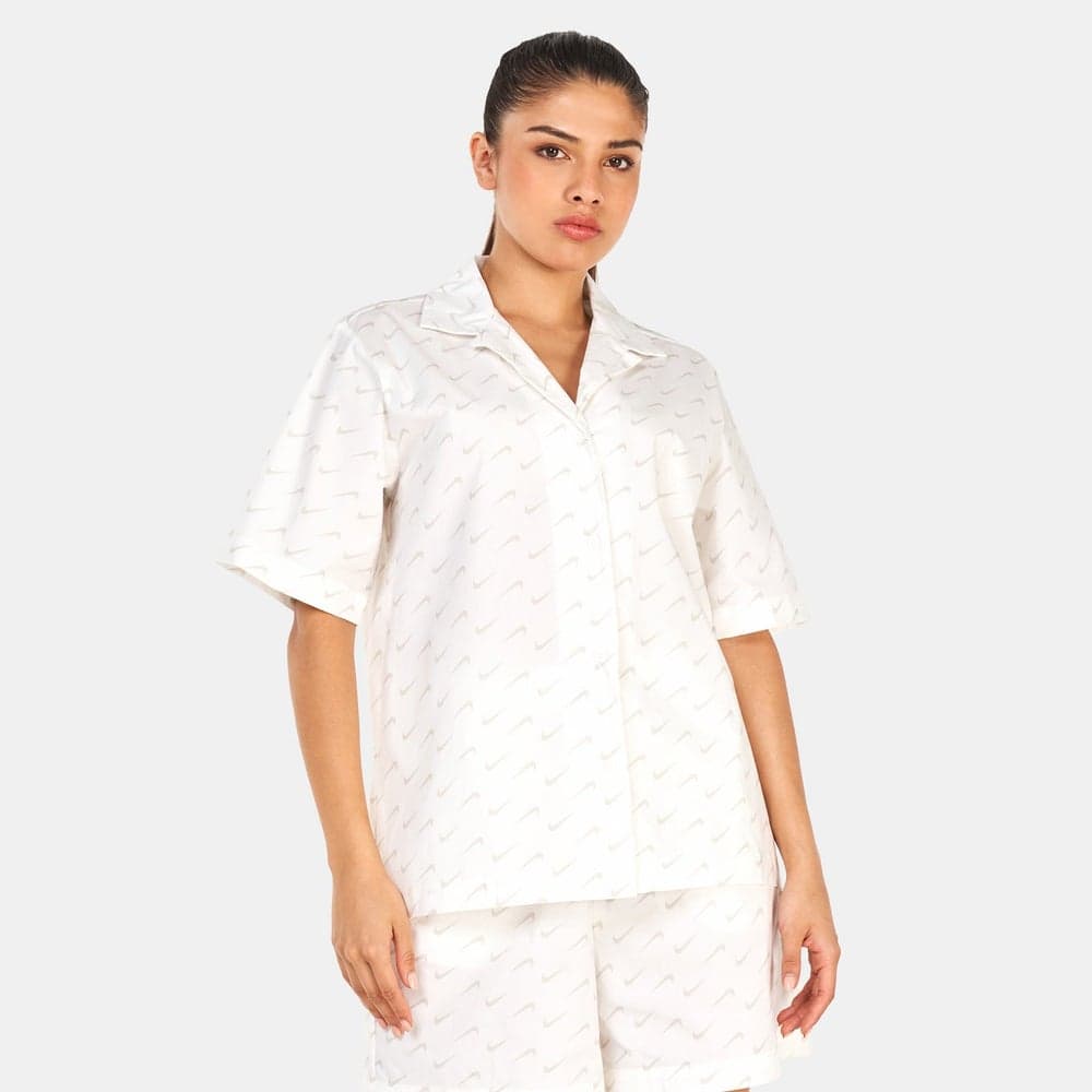 Women's Everyday Woven T-Shirt with Pocket - Image 1
