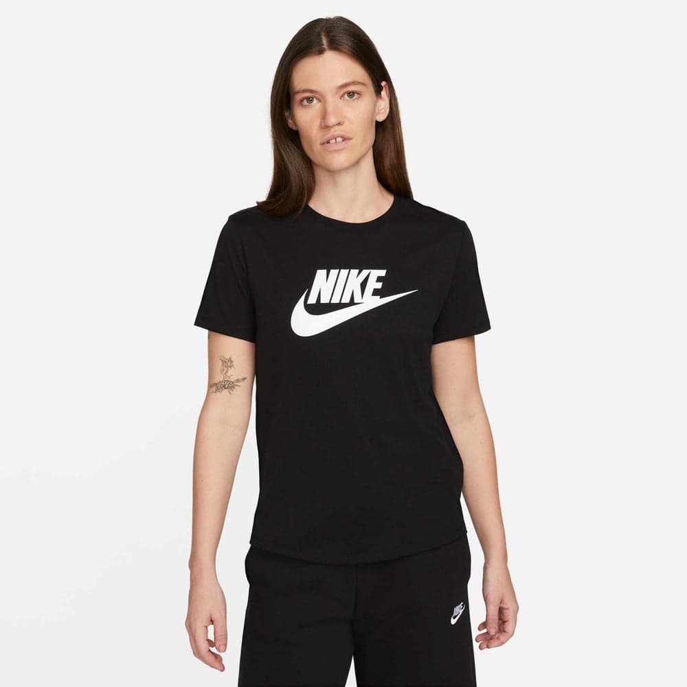 Nike Women's Sportswear Essentials Logo T-Shirt - Image 1