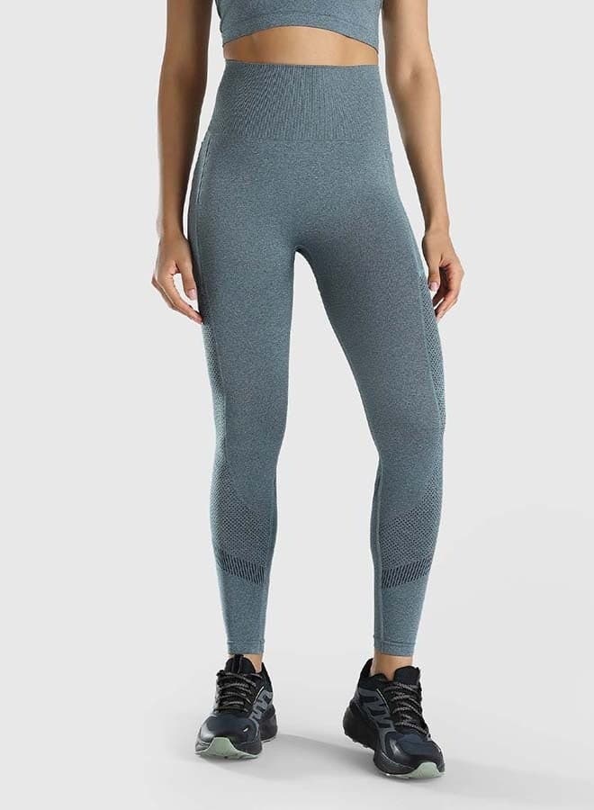 Seamless Leggings with Pockets for All-Day Wear - Image 1