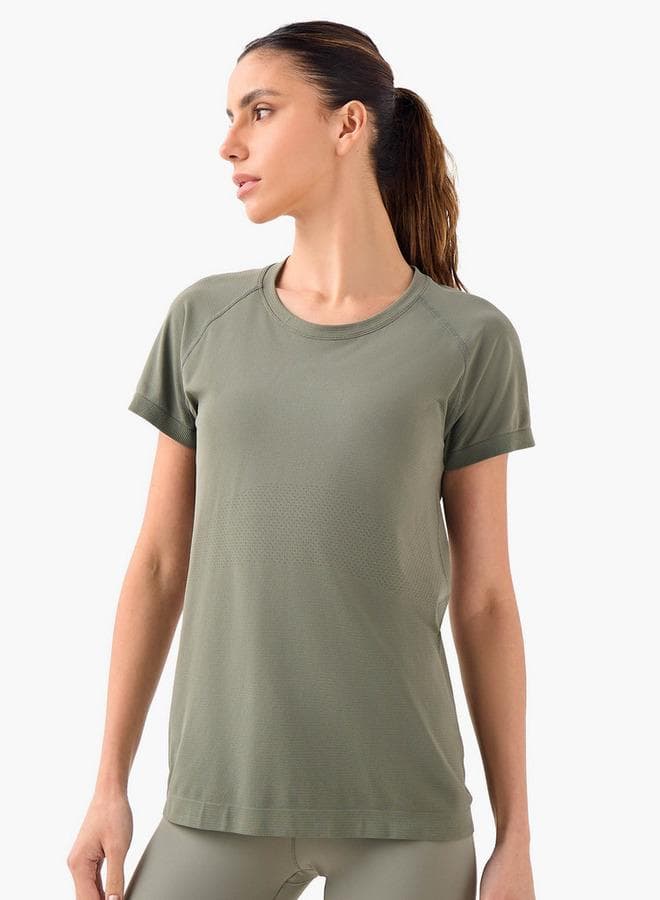 Seamless Raglan Sleeve Women’s T-Shirt - Image 1