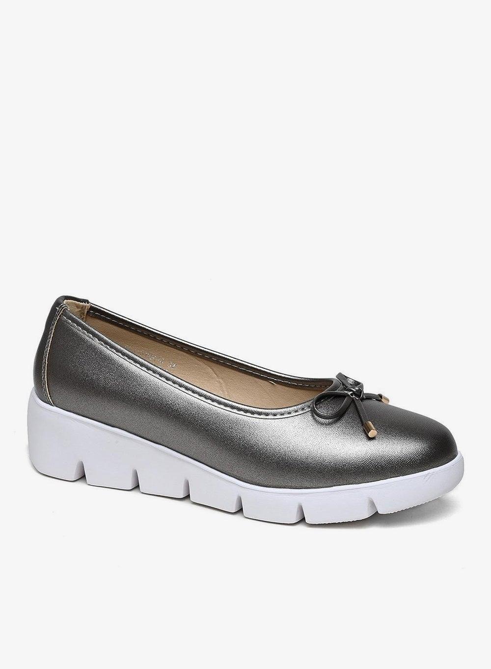 Comfortable Flat Ballerinas with Bow Detail and Thick Sole - Image 1