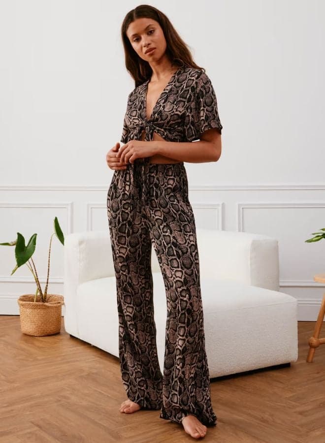 Wide-Leg Trousers for Effortless Everyday Dressing - Image 1