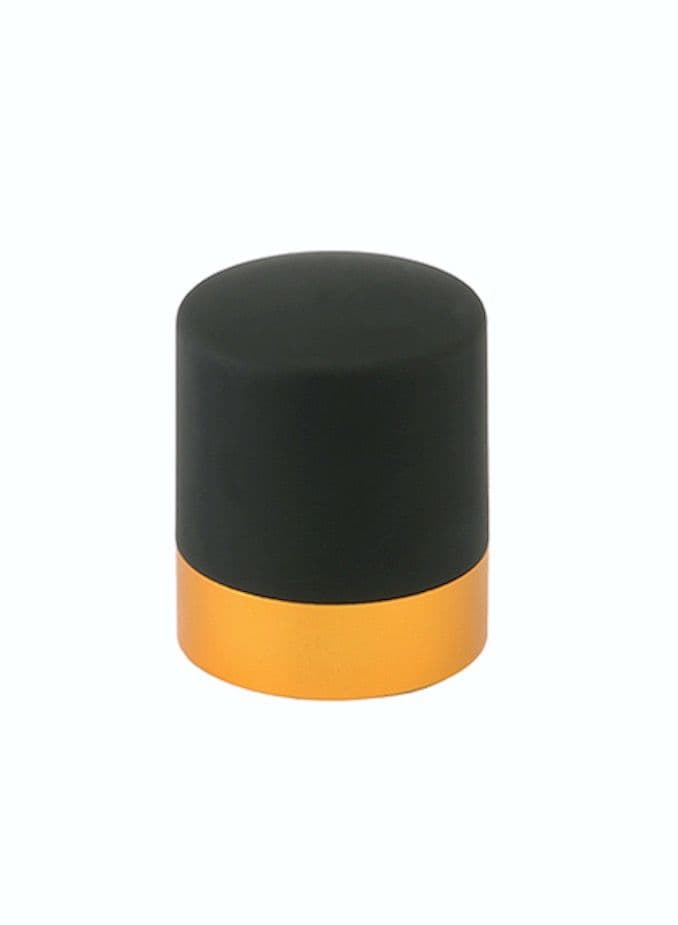 Gold Plastic Champagne Stopper for Sparkling Wine Bottles - Image 1