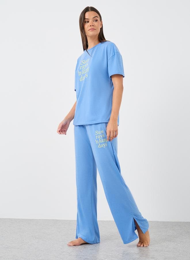 Slogan Print Round Neck T-Shirt and Pyjama Set - Image 1