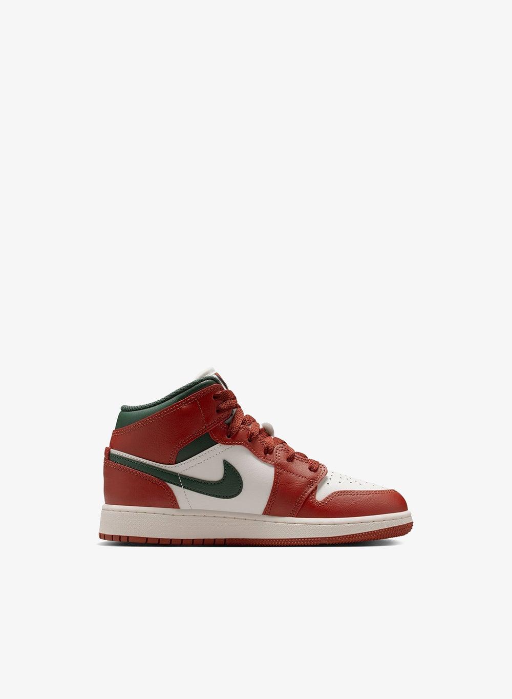 Air Jordan 1 Mid Kids' Sneakers - Image 1