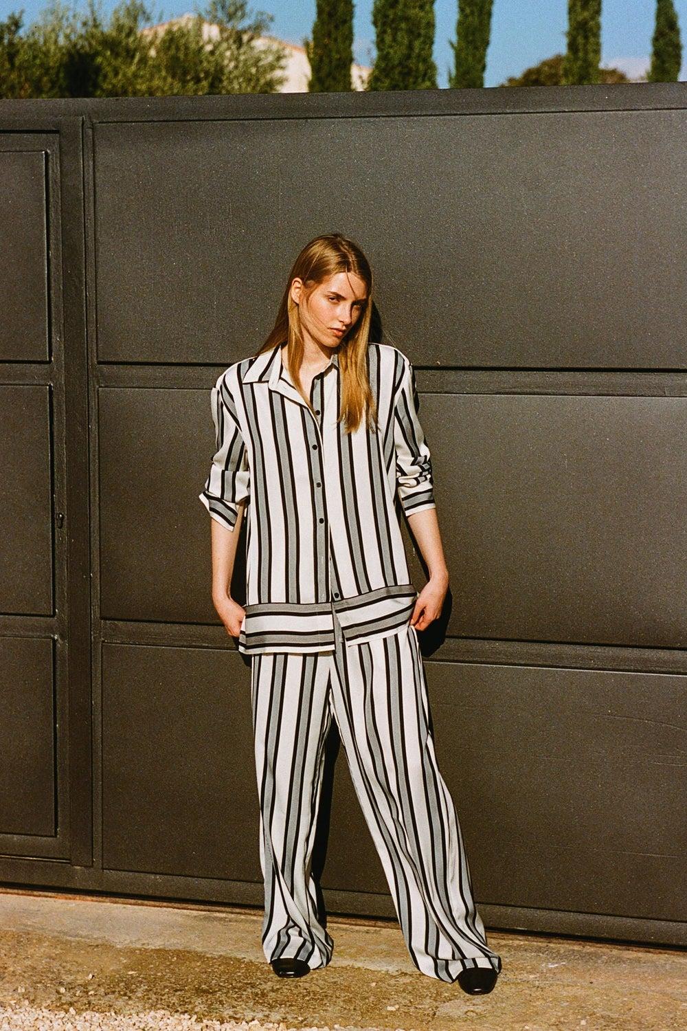 Loose-Fit Woven Shirt with Dropped Shoulders - Image 1