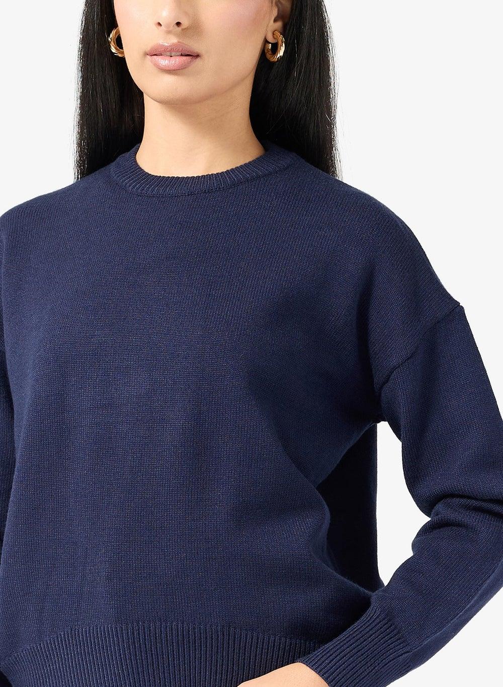 Basic Women’s Sweater for Everyday Layering - Image 1