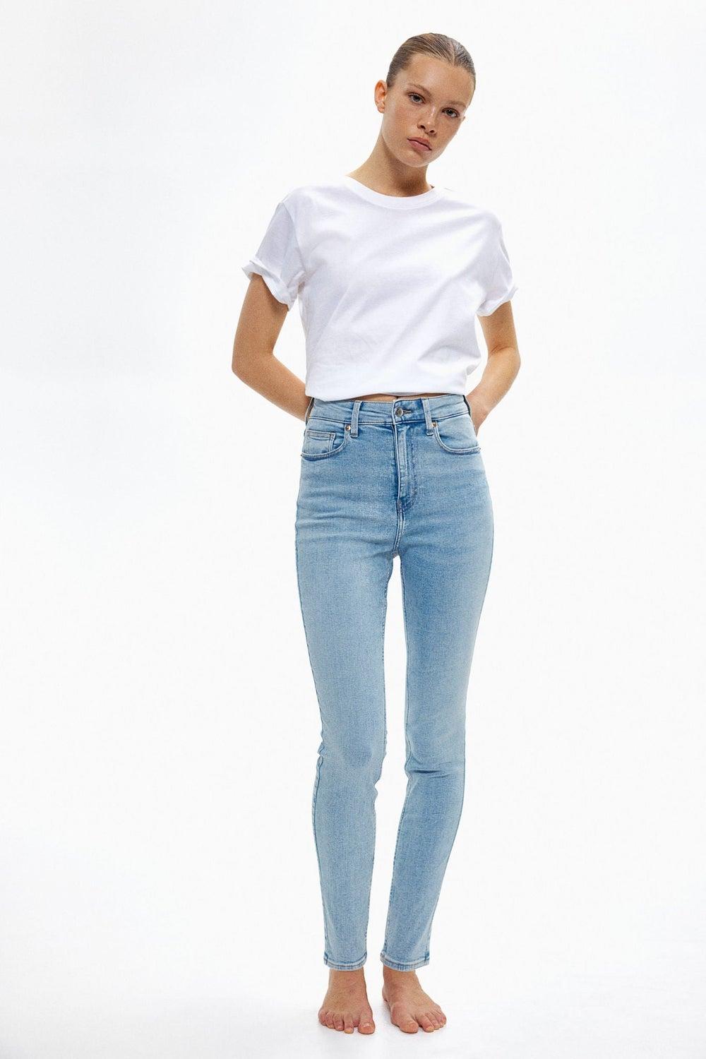 Skinny High-Rise Jeans for a Sleek, Flattering Fit - Image 1