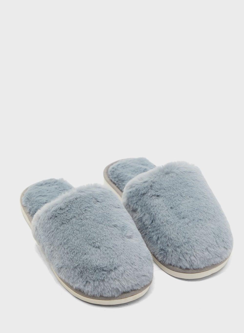 Plush Faux Fur Bedroom Slippers - Image 1