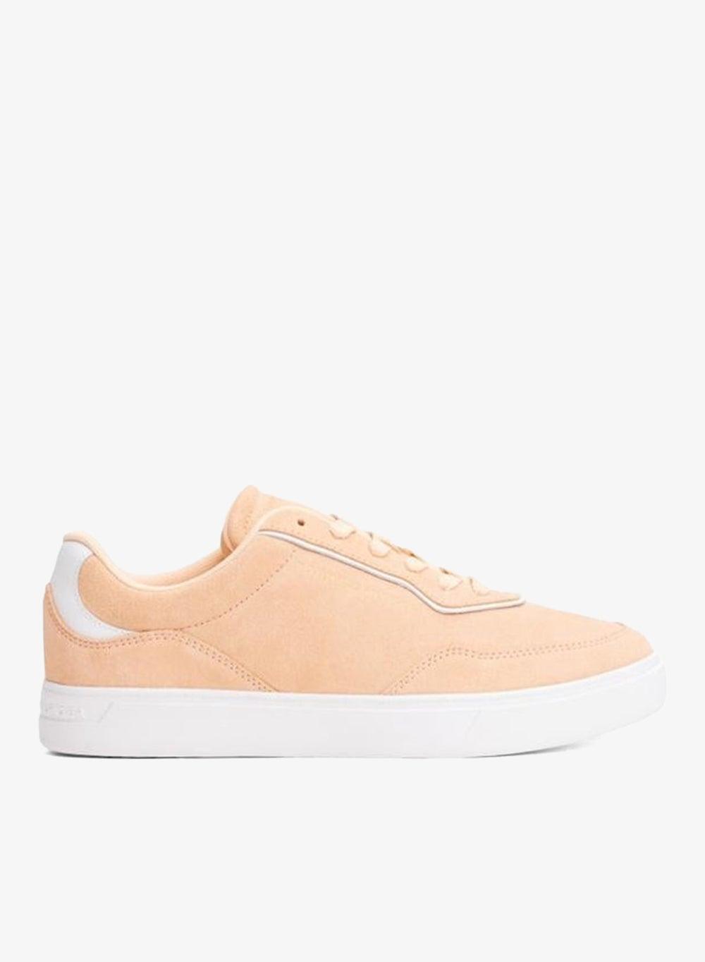 Casual Suede Low Top Sneakers for Everyday Wear - Image 1