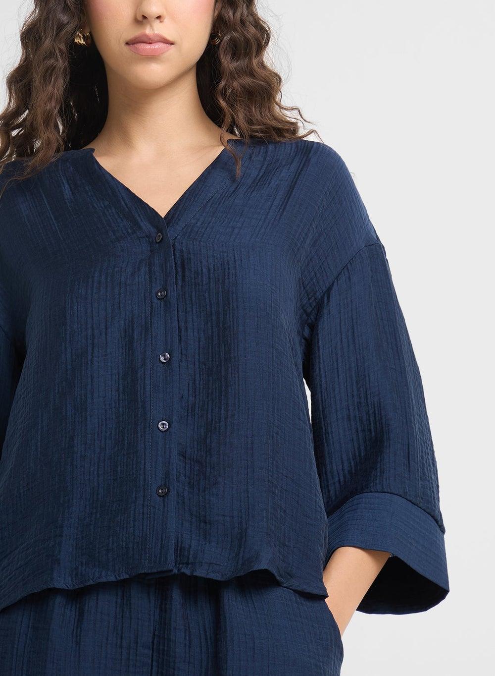 Button Down Shirt for Everyday Wear - Image 1