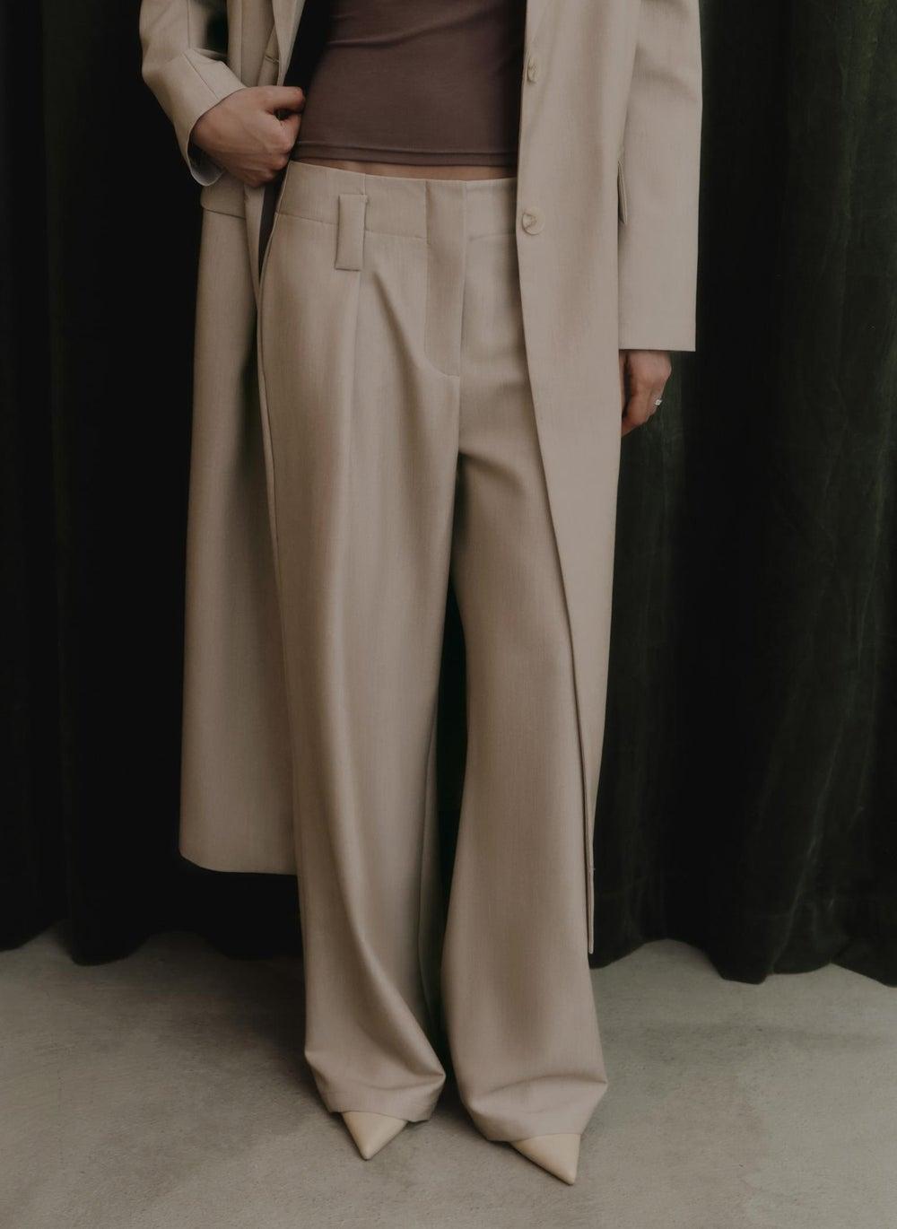 Low Rise Wide-Leg Suiting Trousers - Image 1