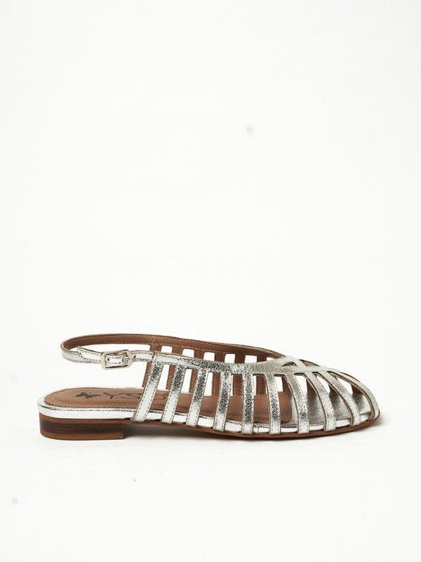 Women's Flat Slip-On Sandals for Everyday Comfort - Image 1