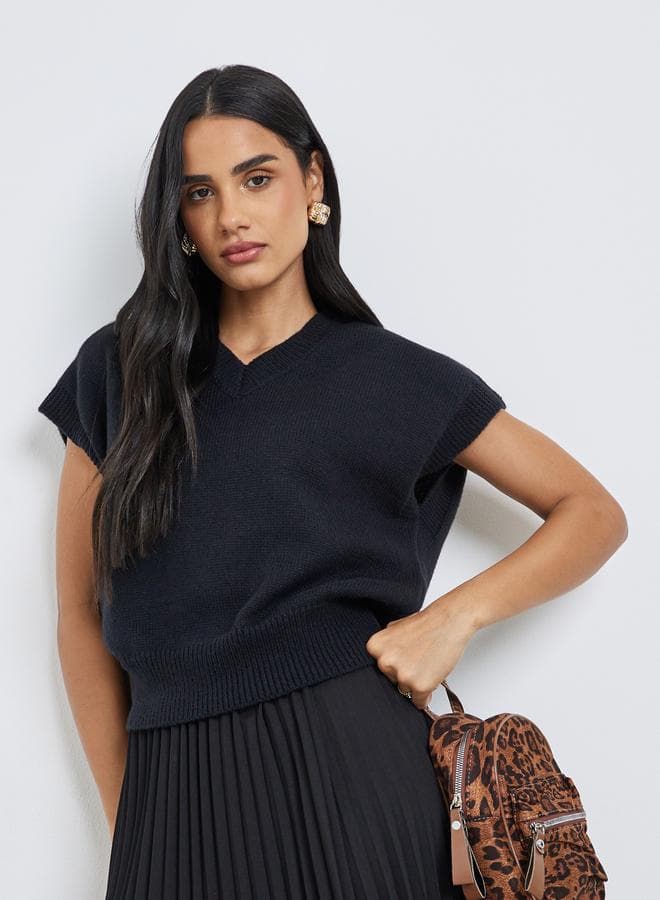 Styli Women Black Boxy Fit Knit Vest - Image 1