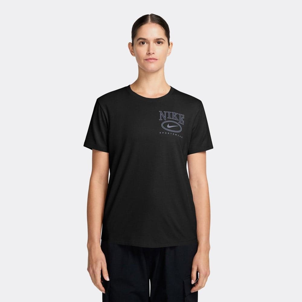 Nike Women's Sportswear Club Cotton T-Shirt - Image 1